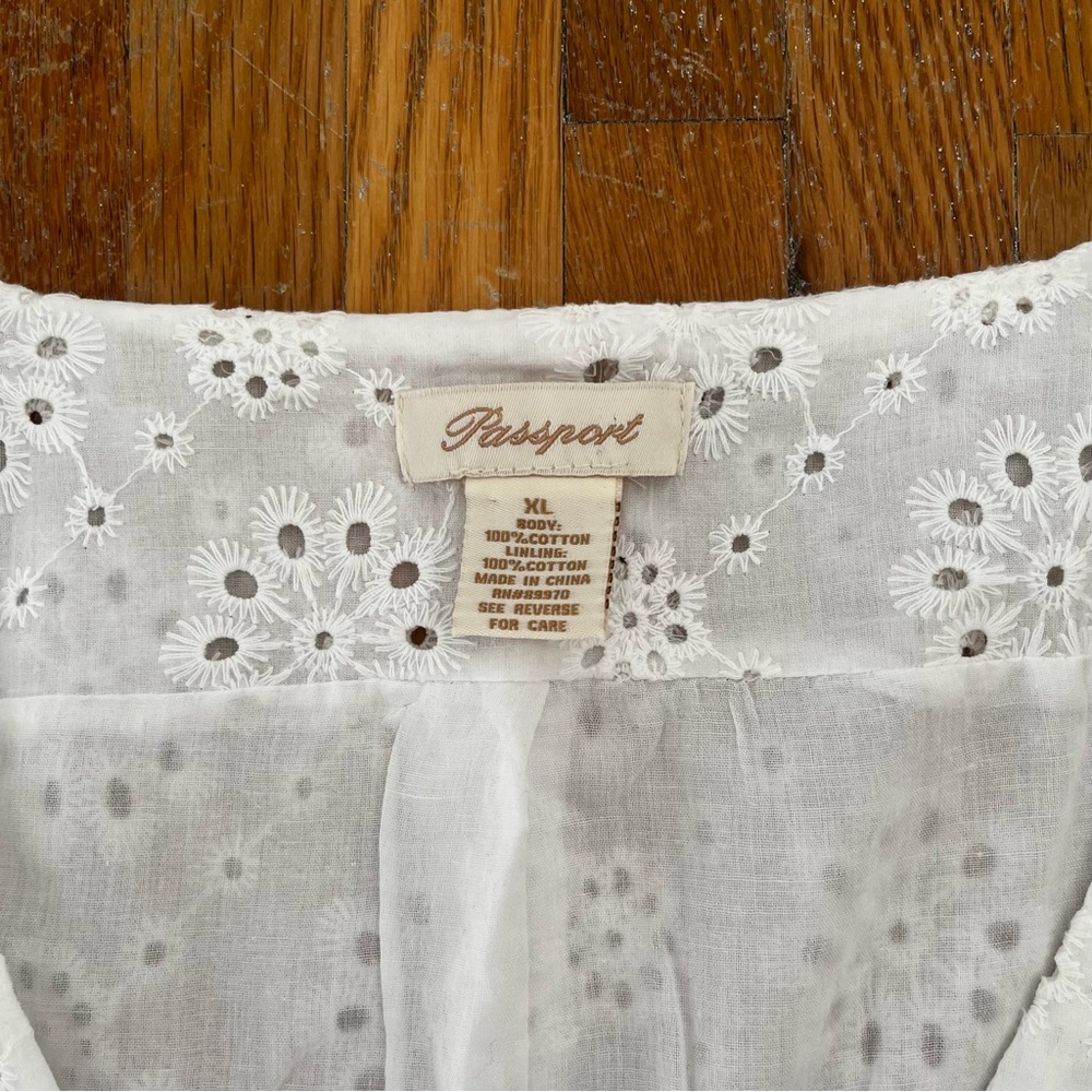 White Eyelet Button-Down Vest - Picture 3 of 3
